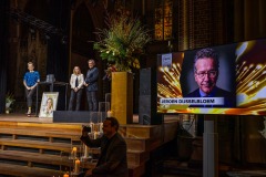 084_Momenttom.com_2023_TOM10889