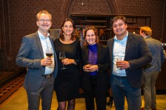 121_Momenttom.com_2023_TOM11226